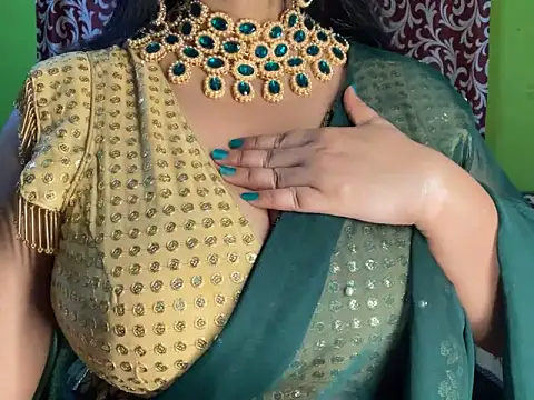 Aishwarya 101  online show from September 19, 2025, 12:20 pm