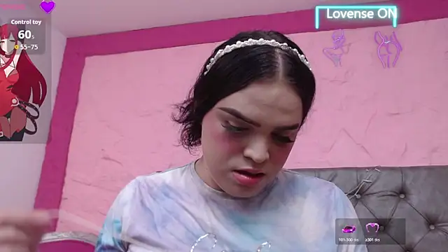 Snapshot of Pearl_Michelts chatting on June 18, 2026, 1:05 pm Pearl Michelts online show from June 18, 2026, 1:05 pm