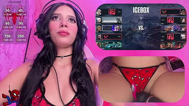 SweetieCloe  online show from November 9, 2025, 9:41 pm