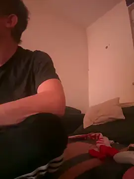 Snapshot of sollzii chatting on March 12, 2025, 12:31 am sollzii online show from March 12, 2025, 12:31 am