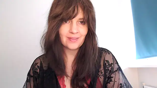 Snapshot of Ella_Next_Door chatting on February 8, 2026, 10:57 am Ella Next Door online show from February 8, 2026, 10:57 am