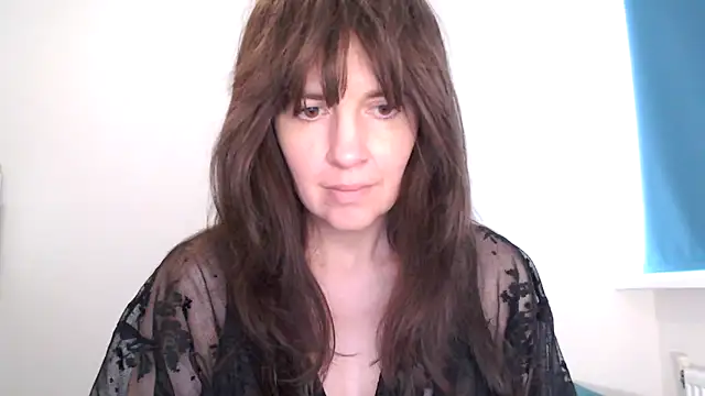 Snapshot of Ella_Next_Door chatting on March 14, 2026, 2:01 pm Ella Next Door online show from March 14, 2026, 2:01 pm