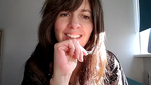 Snapshot of Ella_Next_Door chatting on March 2, 2026, 8:54 am Ella Next Door online show from March 2, 2026, 8:54 am