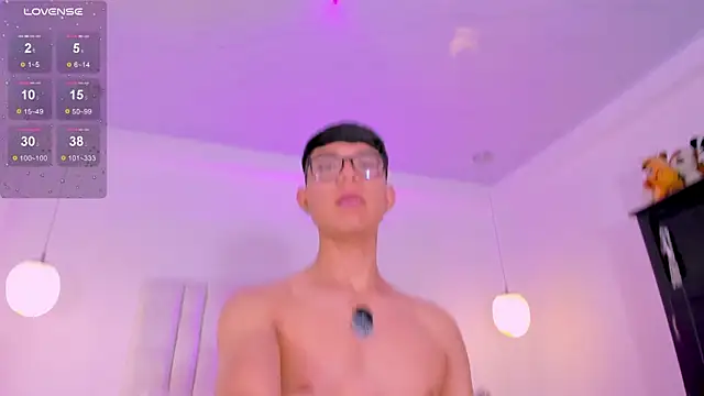 CodyTwink online show from June 10, 2026, 1:18 am