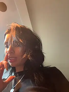 DeuxGold online show from September 28, 2025, 3:57 am