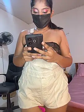 Snapshot of Cinderella-98 chatting on March 24, 2026, 6:46 am Cinderella-98 online show from March 24, 2026, 6:46 am