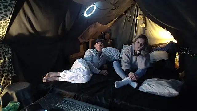 Snapshot of 38koppel1985 chatting on December 21, 2025, 11:27 pm 38koppel1985 online show from December 21, 2025, 11:27 pm