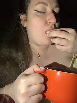 Snapshot of Nataly_cute chatting on February 26, 2026, 7:47 pm Nataly cute online show from February 26, 2026, 7:47 pm