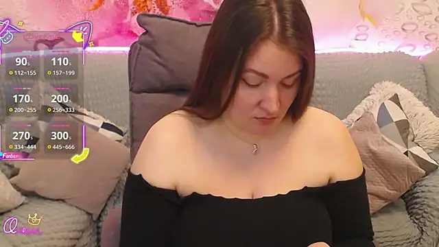 Nataly cute online show from May 6, 2026, 6:56 pm