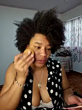 Selket11 online show from October 9, 2025, 3:01 pm