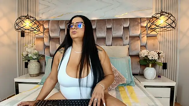 Snapshot of JenSexy_ chatting on August 5, 2026, 7:08 pm JenSexy online show from August 5, 2026, 7:08 pm