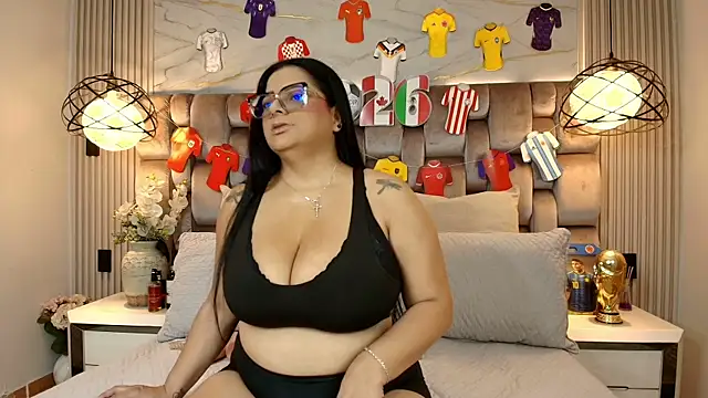 Snapshot of JenSexy_ chatting on July 19, 2026, 12:13 pm JenSexy online show from July 19, 2026, 12:13 pm