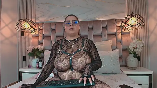 JenSexy  online show from June 6, 2026, 7:19 pm