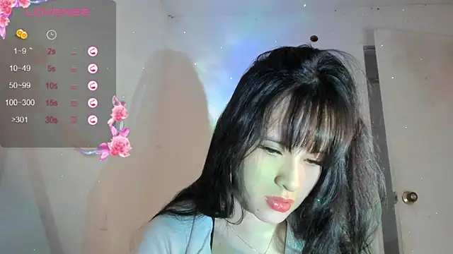 lolacute69 online show from October 11, 2025, 3:18 am