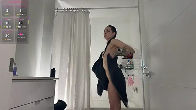 NattyFierros online show from June 19, 2026, 5:41 pm