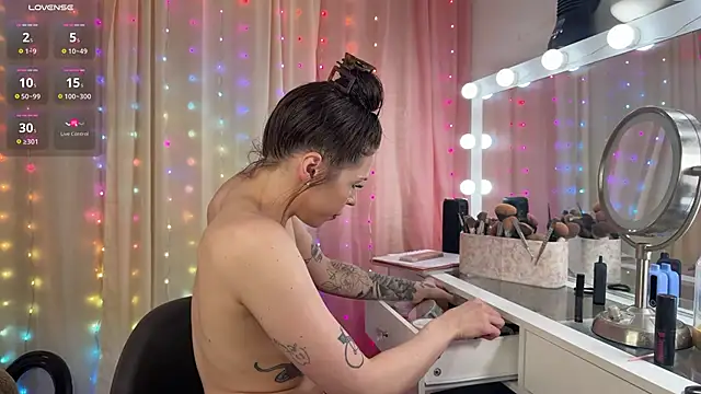 NattyFierros online show from July 8, 2026, 8:48 am