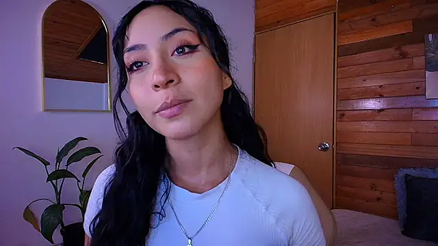 Snapshot of amber_curly chatting on May 29, 2026, 5:52 pm amber curly online show from May 29, 2026, 5:52 pm