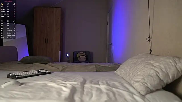 Snapshot of TaisonBrownX chatting on March 18, 2026, 3:20 am TaisonBrownX online show from March 18, 2026, 3:20 am