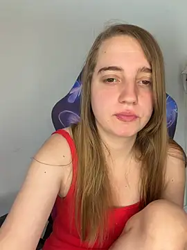 Snapshot of EvieRoseex chatting on July 6, 2026, 5:04 pm EvieRoseex online show from July 6, 2026, 5:04 pm