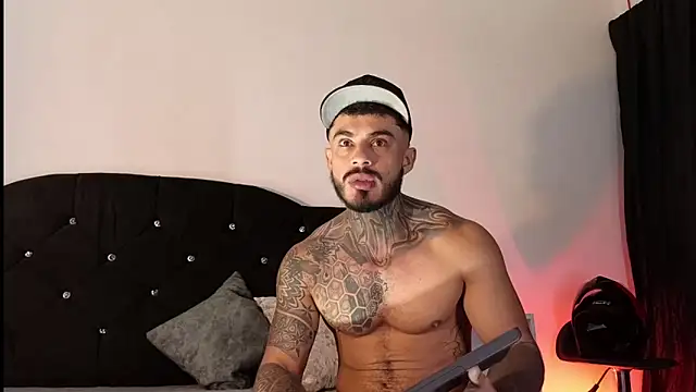 john cartter1 online show from October 18, 2025, 11:01 am