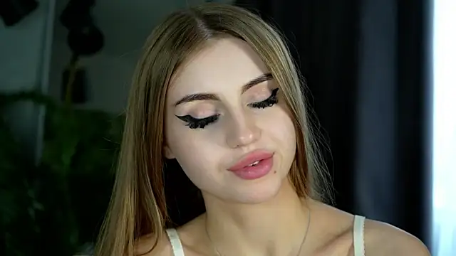 Sandy-the-Squirrel online show from December 5, 2024, 8:16 am