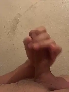 Snapshot of rodrig3105 chatting on January 2, 2025, 1:06 am rodrig3105 online show from January 2, 2025, 1:06 am