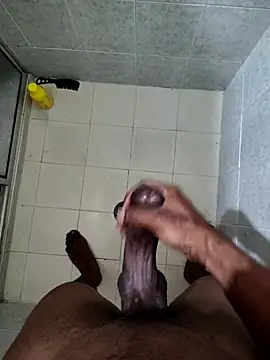 Negrotnt11 online show from October 5, 2025, 1:24 pm