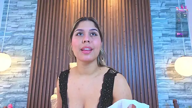 alannavidal online show from June 12, 2026, 3:04 am