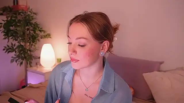 Snapshot of kris69kiss chatting on March 4, 2026, 12:57 pm kris69kiss online show from March 4, 2026, 12:57 pm