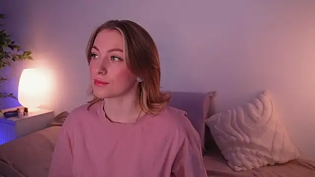 Snapshot of kris69kiss chatting on February 25, 2026, 1:11 pm kris69kiss online show from February 25, 2026, 1:11 pm