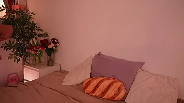 Snapshot of kris69kiss chatting on March 8, 2026, 1:03 pm kris69kiss online show from March 8, 2026, 1:03 pm