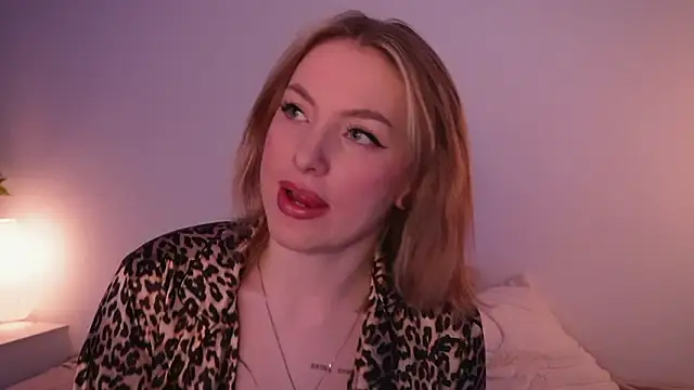 Snapshot of kris69kiss chatting on February 21, 2026, 1:02 pm kris69kiss online show from February 21, 2026, 1:02 pm