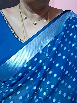 ananya956 online show from June 15, 2026, 5:29 am