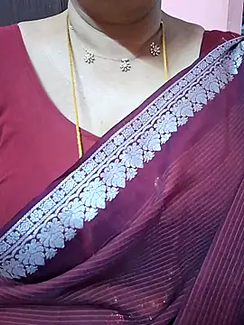 ananya956 online show from June 13, 2026, 5:22 pm