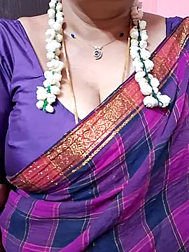 ananya956 online show from May 7, 2026, 10:35 pm