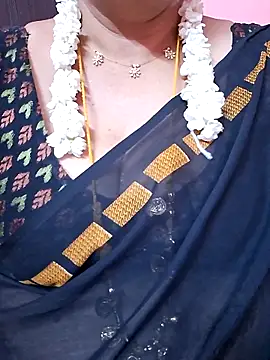 ananya956 online show from June 8, 2026, 6:03 am