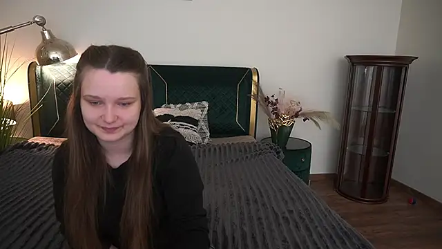 MagicPeachh  online show from June 2, 2026, 6:24 am