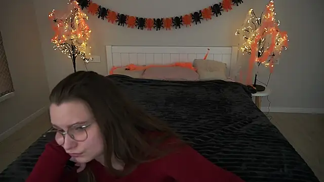 MagicPeachh  online show from October 22, 2025, 12:59 pm