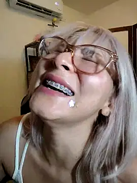 Ramona Flower online show from September 18, 2025, 1:08 am