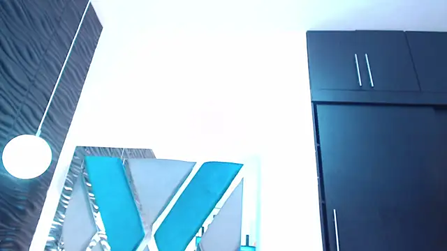 Victoria Coleman online show from September 17, 2025, 11:23 am