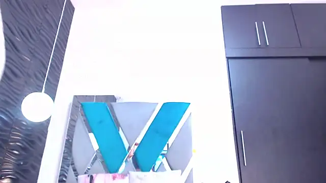 Victoria Coleman online show from September 18, 2025, 11:35 am