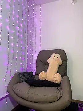 im anna  online show from February 26, 2025, 12:52 am