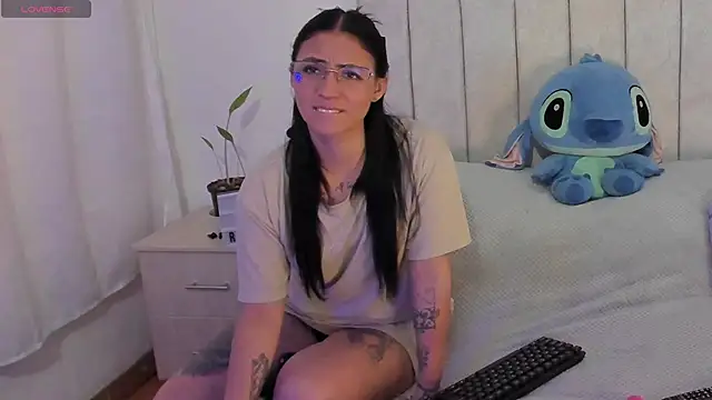 anny roberts online show from November 29, 2025, 10:21 pm