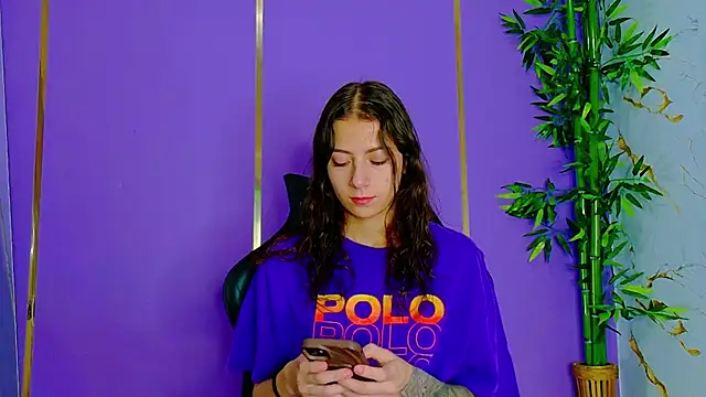 scarlet-jonesx online show from September 28, 2025, 2:46 pm