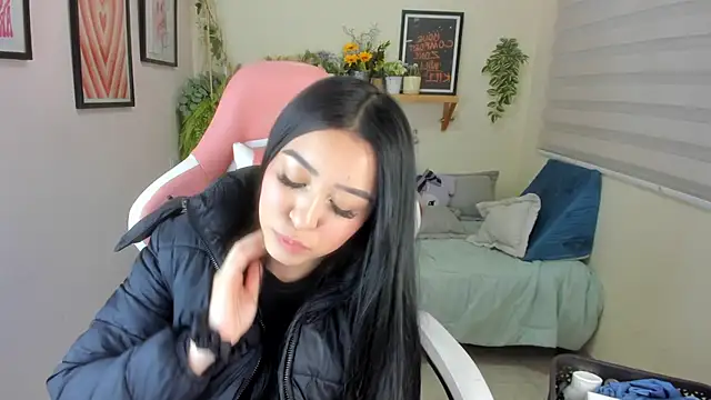 Starliee   online show from November 25, 2025, 12:44 am