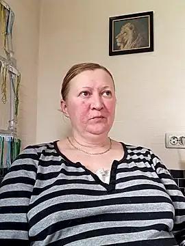 Snapshot of blondyaguar chatting on March 26, 2026, 1:53 pm blondyaguar online show from March 26, 2026, 1:53 pm