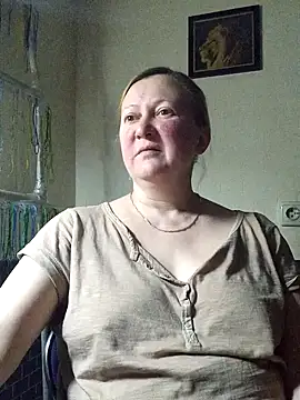 Snapshot of blondyaguar chatting on December 20, 2025, 3:04 pm blondyaguar online show from December 20, 2025, 3:04 pm