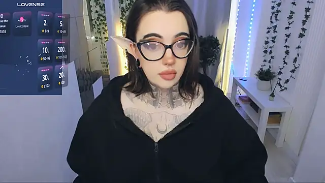 Dixi Pixi  online show from August 2, 2026, 5:39 am