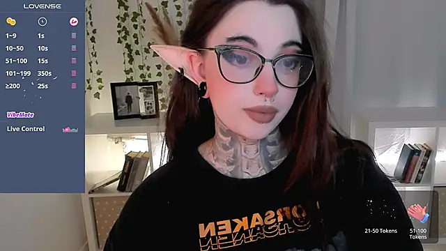 Dixi Pixi  online show from October 17, 2025, 5:44 am