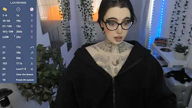 Dixi Pixi  online show from June 6, 2026, 5:34 am